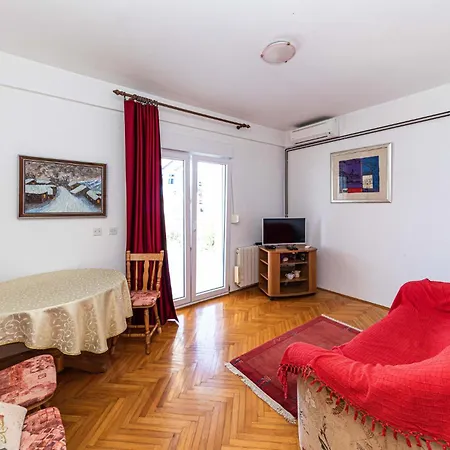 Awesome In Okrug Gornji With Wifi Dom wakacyjny *