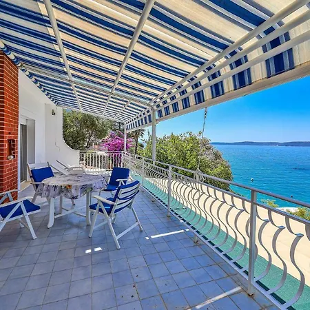 Lovely In Okrug Gornji With Wifi Holiday home *