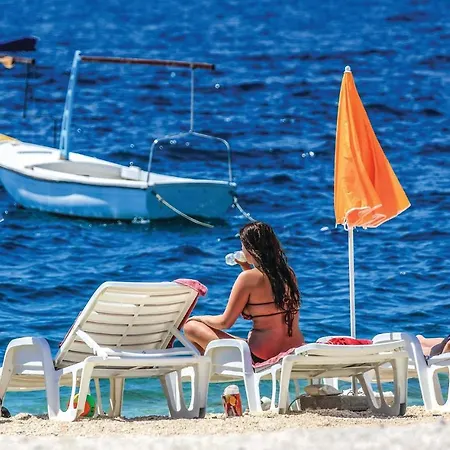 Awesome In Okrug Gornji With Wifi * Trogir