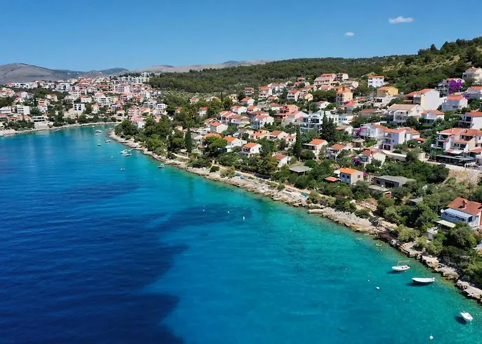 Awesome In Okrug Gornji With Wifi *