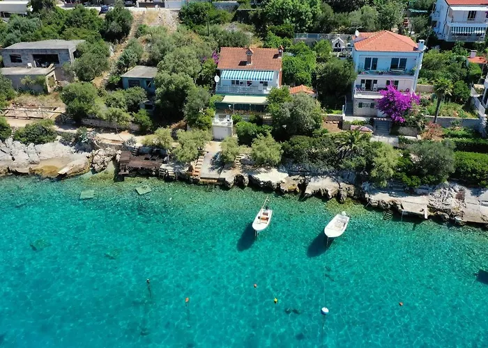 Awesome In Okrug Gornji With Wifi Holiday home