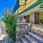 Awesome In Okrug Gornji With Wifi Vikendica